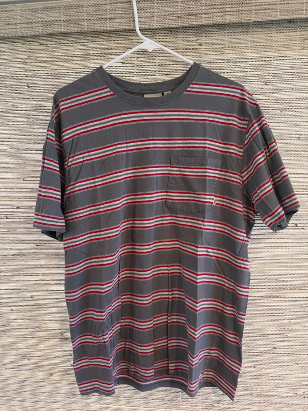 Vans XL Gray Striped Pocket T-Shirt with Red Accents